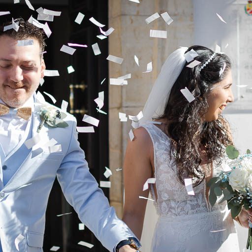 Mariage Yasmin & Romain, Mairie de Cagnes-sur-mer , confettis